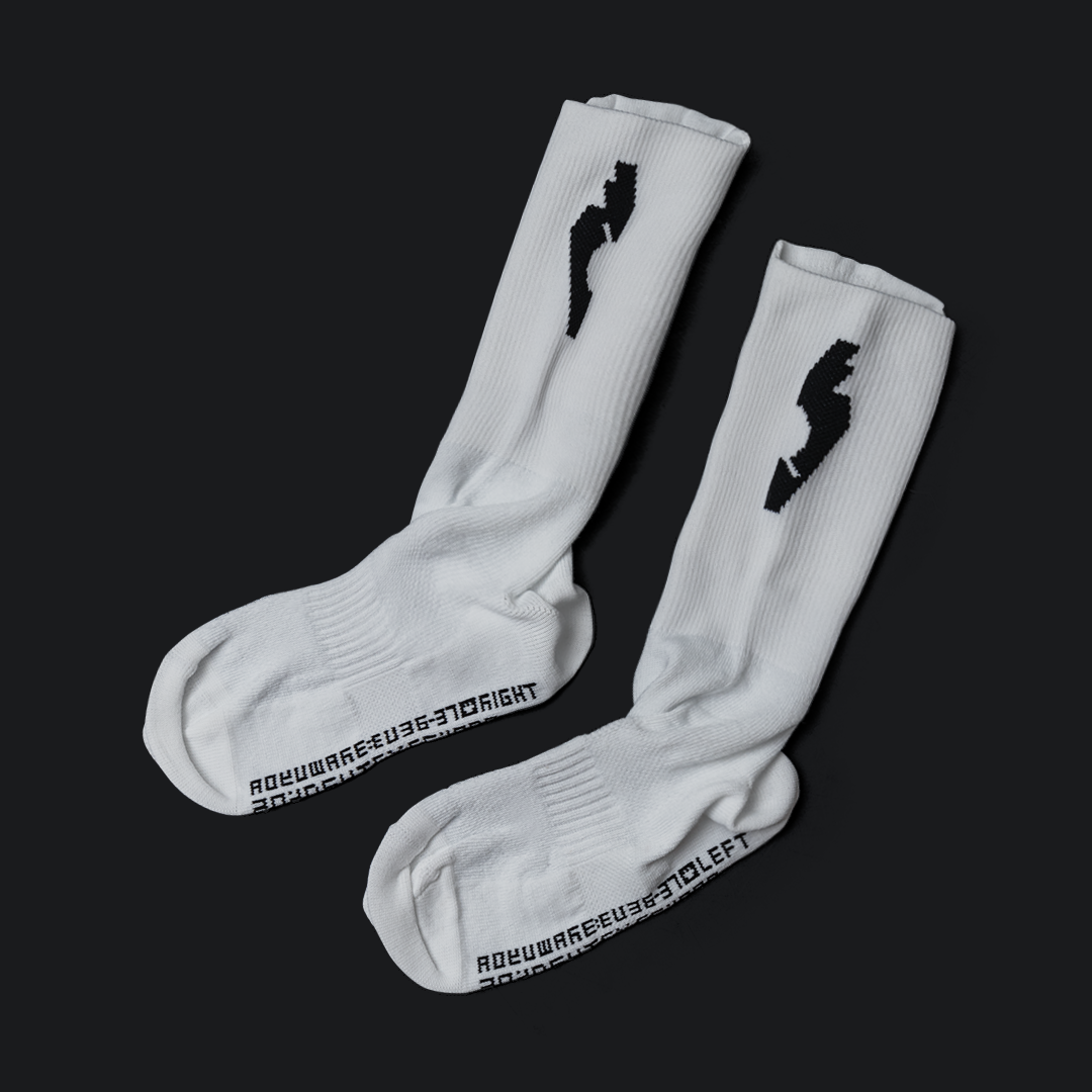 O8I924 [HI-SOCKS] – AOKU